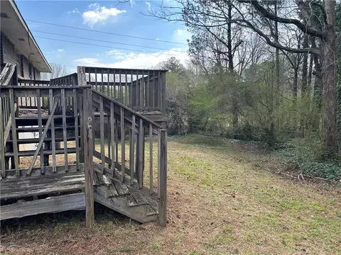 Exterior - 1473 Brownleaf Dr, Jonesboro, GA 30236 photo 5 of 6