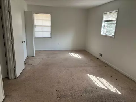 Bedroom - 1473 Brownleaf Dr, Jonesboro, GA 30236 photo 6 of 7