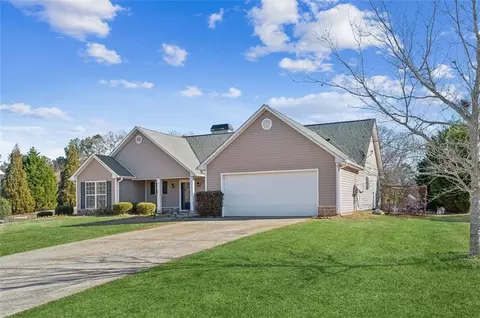 320 Tallassee Ln, Statham, GA 30666