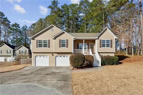 44 Oak Glade Ln, Dallas, GA 30132