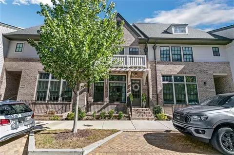 6816 Prelude Dr, Sandy Springs, GA 30328