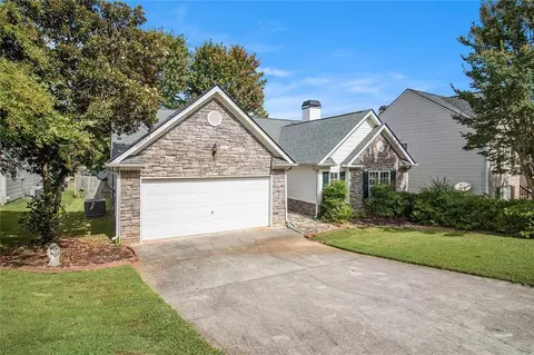 326 Berkley Dr, Villa Rica, GA 30180