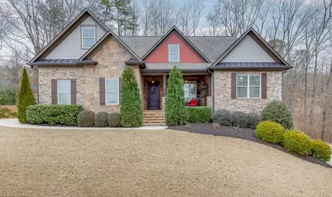 500 Meadow Lake Ter, Hoschton, GA 30548