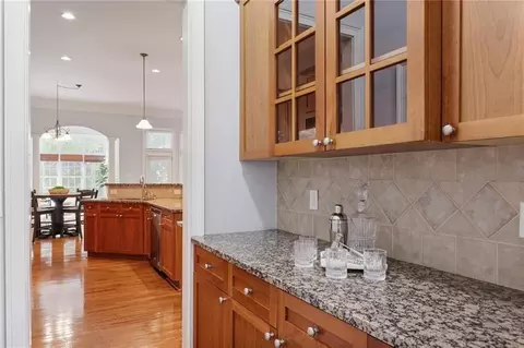 4280 Kingston Gate Cv, Chamblee, GA 30341 photo 9