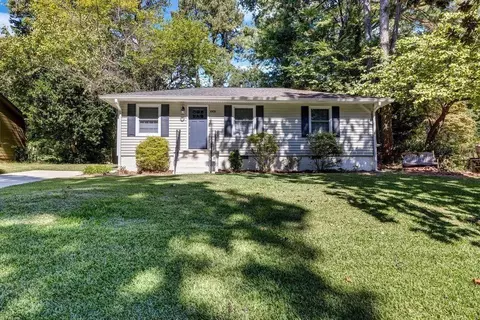 1003 Springdale Dr, Marietta, GA 30062