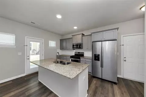 8 Elm St, Hampton, GA 30228 photo 10