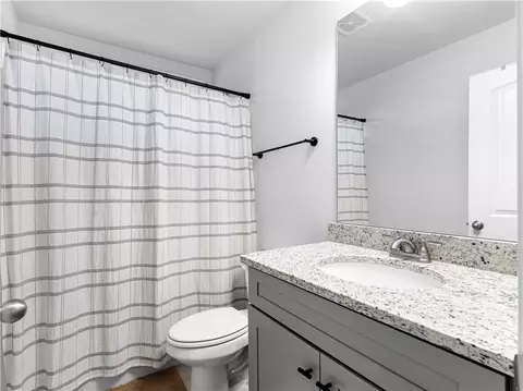 Bath - 3 Derrick Ave, Hampton, GA 30228 photo 1 of 4