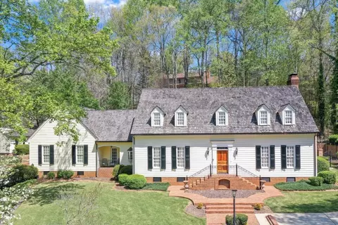 60 Club Dr, Gainesville, GA 30506