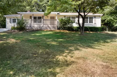 4770 Shady Rest Dr, Powder Springs, GA 30127