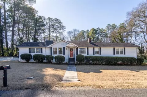 213 Sunset Dr, Lindale, GA 30147
