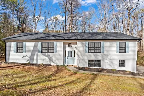 607 Ann Ct, Woodstock, GA 30188