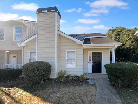 2190 Wellington Cir, Lithonia, GA 30058