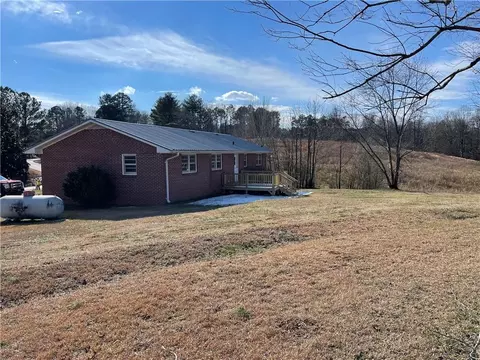 7 Bennett Rd, Toccoa, GA 30577 photo 12