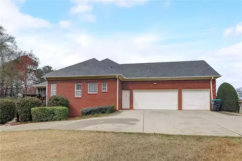 Exterior - 209 Candice Ct, Hampton, GA 30228 photo 13 of 15