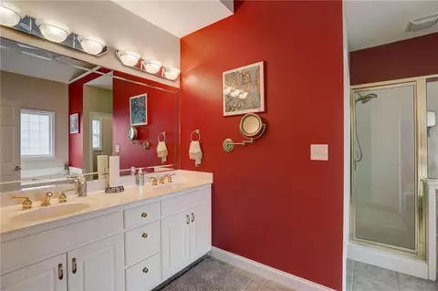 Bath - 209 Candice Ct, Hampton, GA 30228 photo 3 of 5