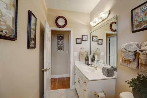 Bath - 209 Candice Ct, Hampton, GA 30228 photo 2 of 5