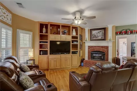 Living - 209 Candice Ct, Hampton, GA 30228 photo 4 of 4