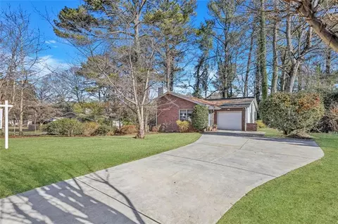 3765 Greenhill Dr, Chamblee, GA 30341 photo 2