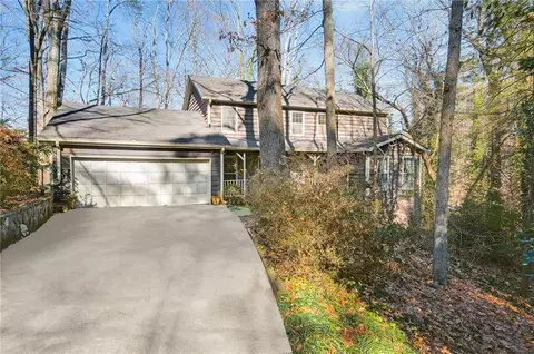 4275 Blackland Dr, Marietta, GA 30067