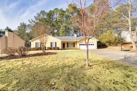 1237 Torrey Pl, Dacula, GA 30019 photo 2