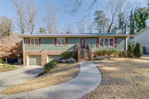 2500 Cottonwood Dr, Marietta, GA 30066