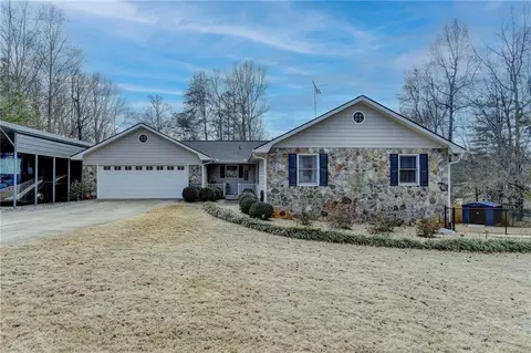 208 Hickory Rdg, Cumming, GA 30040