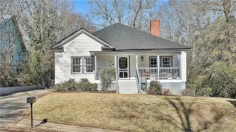 109 W Washington St, Newnan, GA 30263