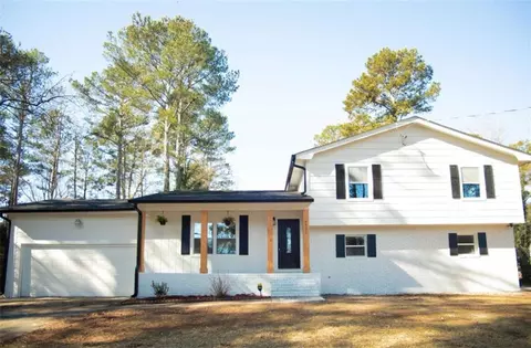 6831 Walker Rd, Riverdale, GA 30296