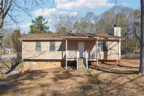 3855 N Quail Dr, Douglasville, GA 30135
