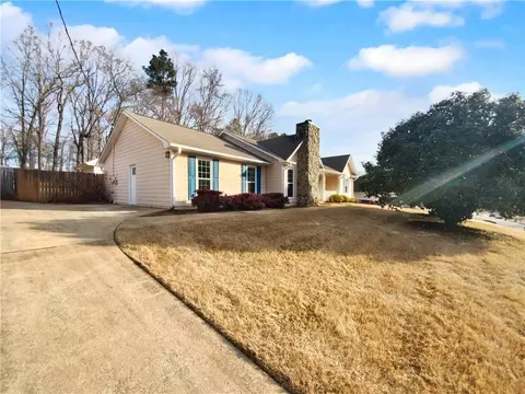 406 Winterwood Dr, Stockbridge, GA 30281