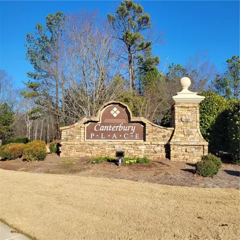 377 Canterbury Place Dr, Suwanee, GA 30024
