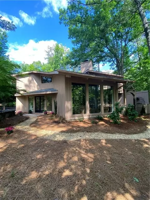 3813 Loch Highland Pkwy NE, Roswell, GA 30075