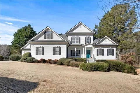 164 Castlewood Rd, Tyrone, GA 30290