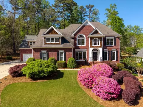 701 Vinings Estates Dr SE, Mableton, GA 30126