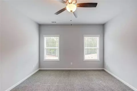 Bedroom - 8570 Athens Rd, Carnesville, GA 30521 photo 2 of 10
