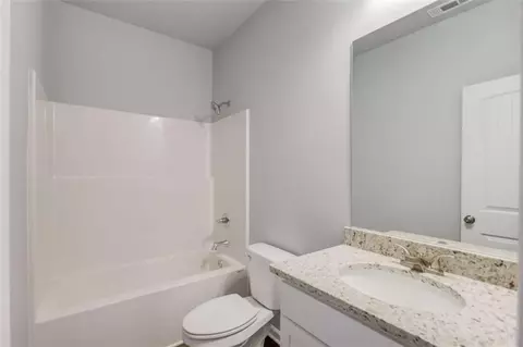 Bath - 8570 Athens Rd, Carnesville, GA 30521 photo 3 of 3
