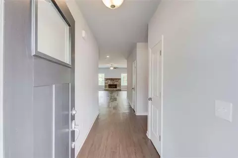 Entry Way - 8570 Athens Rd, Carnesville, GA 30521 photo 1 of 3