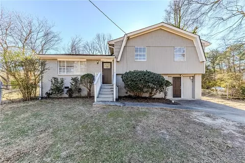 3670 Leisure Ln, Atlanta, GA 30349