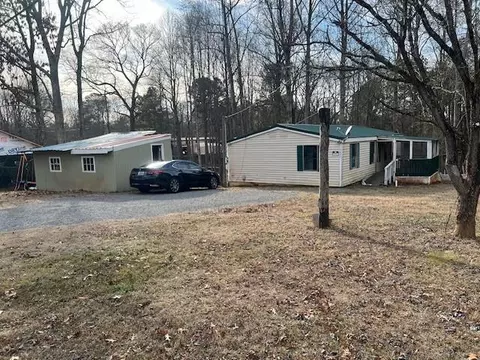 4821 Ryan Rd, Acworth, GA 30102