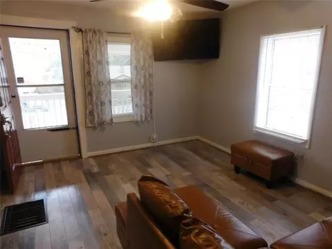 Living - 72 Edwards St, Toccoa, GA 30577 photo 1 of 2