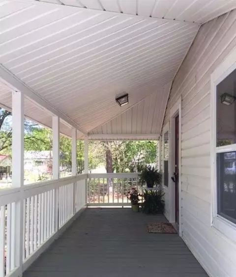 Exterior - 72 Edwards St, Toccoa, GA 30577 photo 3 of 6