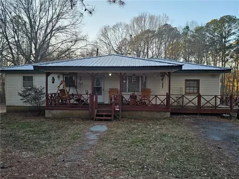 6629 Reinhardt College Pkwy, Waleska, GA 30183