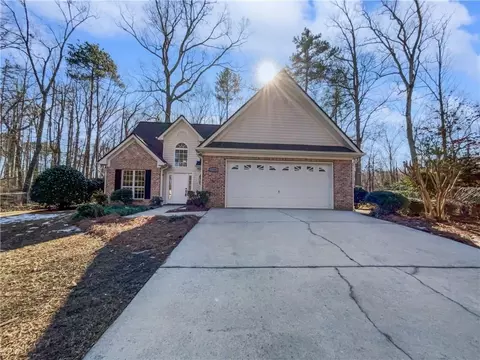 148 Laurel Creek Ct, Carrollton, GA 30117