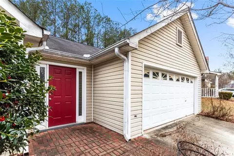 632 Shoal Cir, Lawrenceville, GA 30046