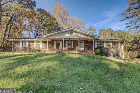 15 Wehunt Dr, Ellenwood, GA 30294
