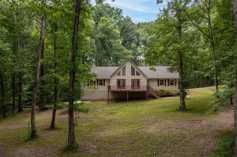 200 Stewart Ave, Clarkesville, GA 30523