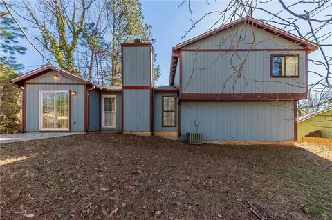 5370 Biffle Ln, Stone Mountain, GA 30088