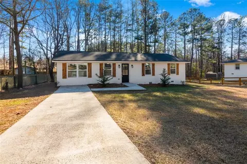 89 Mona, Dallas, GA 30132