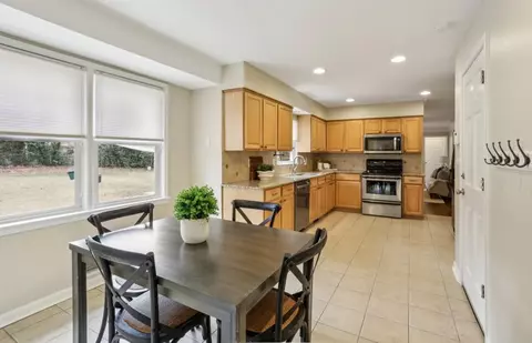 Kitchen - 2947 Dunnington Cir, Chamblee, GA 30341 photo 2 of 2