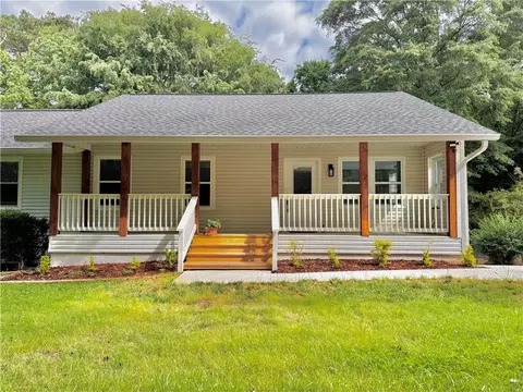 641 Virginia Ave, Suwanee, GA 30024